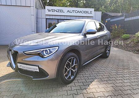 Alfa Romeo Stelvio Super Q4 *Sportpaket*SH*PDC*KAM*280PS*