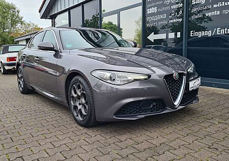 Alfa Romeo Giulia Super 2.2D - XENON - LEDER - 8x ALU