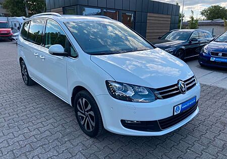 VW Sharan Volkswagen Active DSG 7Sitzer NAVI AHK Standheizung