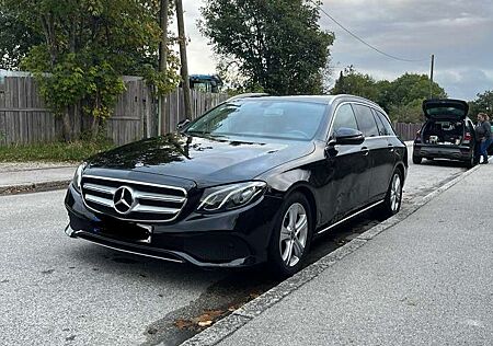 Mercedes-Benz E 220 d T 9G-TRONIC Avantgarde