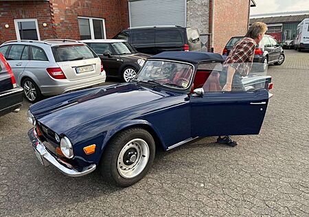 Triumph TR6
