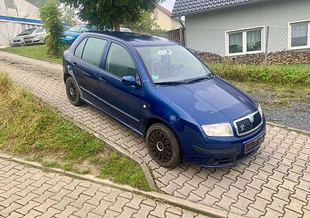 Skoda Fabia 1.2 Ambiente / TÜV 01/27