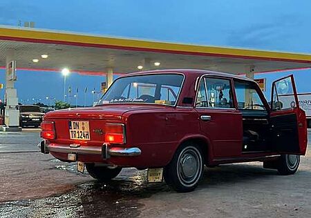 Lada 1200