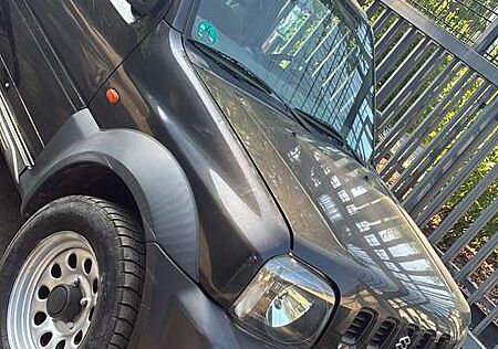 Suzuki Jimny Motor kompl. überholt, wenig Rost, Service+Tüv n