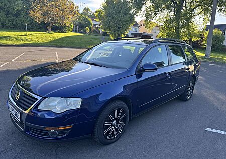 VW Passat Variant Volkswagen 1.6 FSI Trendline