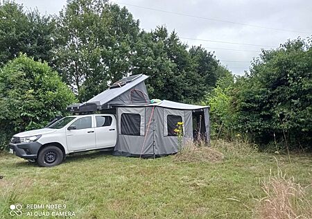 Caravans-Wohnm Others Toyota Hilux Doublecab Duty mit Alucab Khaja
