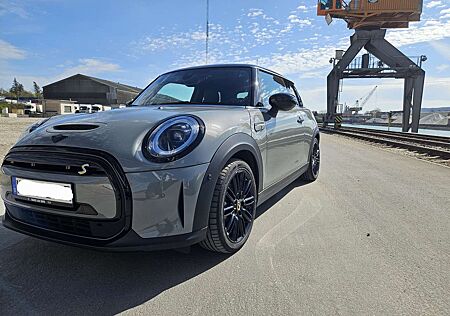 Mini Cooper SE Classic Trim