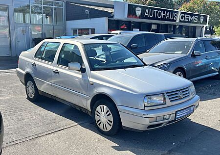 VW Vento Volkswagen 1.8 Atlantic Aut.