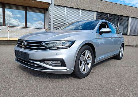 VW Passat Variant Volkswagen Business 4Motion
