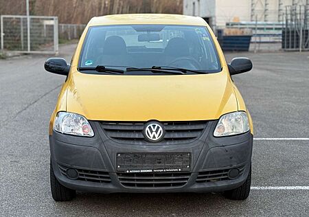 VW Fox Volkswagen Basis 1,4 Liter + Klima .Inspetion+Tüv NEU .