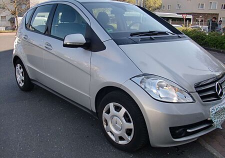 Mercedes-Benz A 180 A-Klasse Diesel 5-Türer CDI Elegance