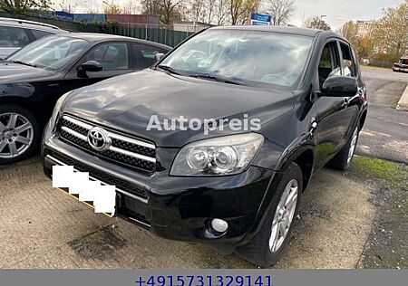 Toyota RAV 4 2.2 4x4 Executive Klima Leder Navi SHZ 6-G