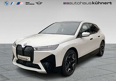 BMW iX xDrive40 Sportpaket SkyLounge AHK ACC Laser