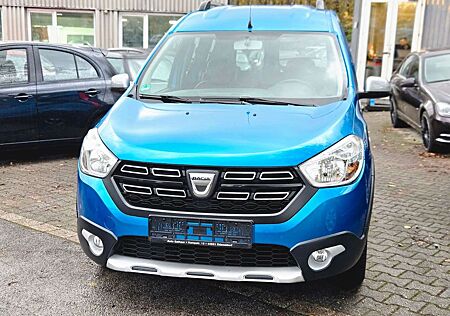 Dacia Dokker Stepway Celebration TÜV Neu
