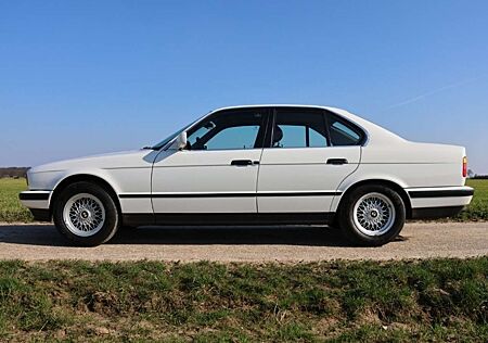 BMW 525i 525