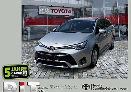 Toyota Avensis Touring Sports 1.8 Team D FLA Alcantara