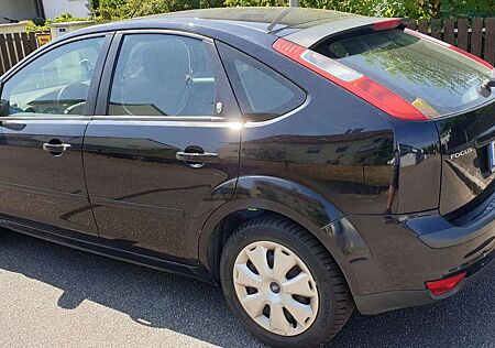 Ford Focus 2.0 16V Ghia