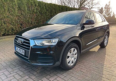 Audi Q3 1.4 Navi Xenon PDC AHK Sitzheizung 8-fach