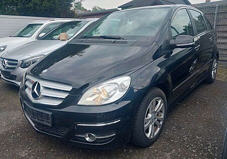 Mercedes-Benz B 200 B -Klasse**TÜV**AU**Kundendienst neu**
