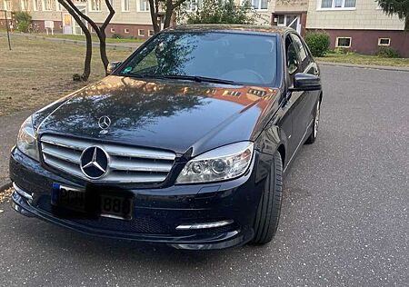 Mercedes-Benz C 220 CDI DPF Automatik BlueEFFICIENCY Avantgarde