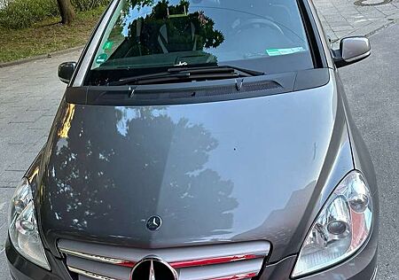 Mercedes-Benz B 170 Blue eficient
