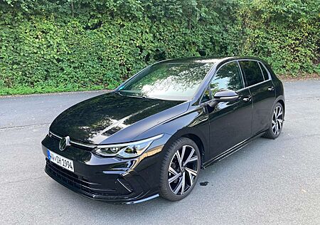VW Golf Volkswagen VIII R-Line (DSG, 8x Alu & 5 J. Garantie)