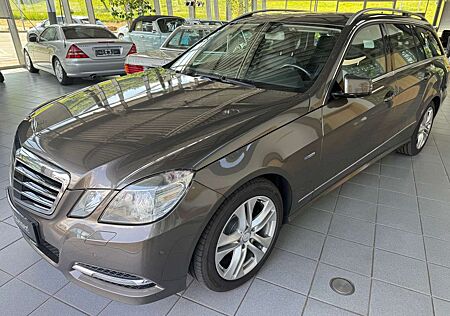 Mercedes-Benz E 220 T CDI Avantgarde Comand Distronic Top!!!