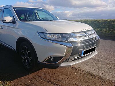 Mitsubishi Outlander Outlander 2.0 2WD SUV-Star