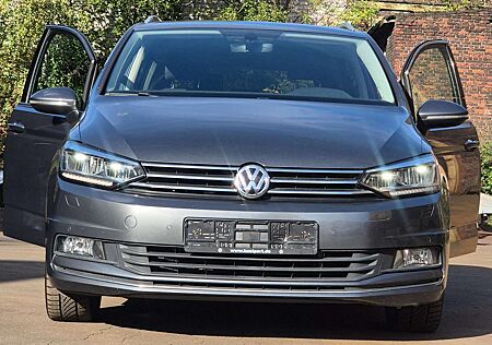 VW Touran Volkswagen Highline BMT/Start-Stopp