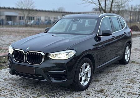 BMW X3 Baureihe X-DRIVE 20 d Advantage