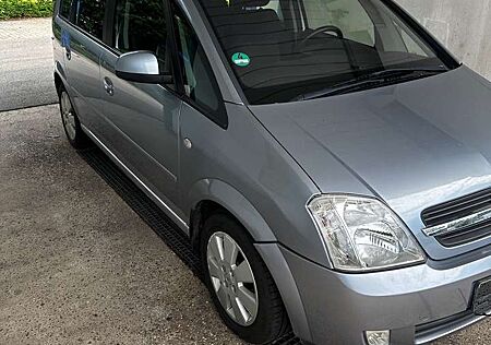 Opel Meriva 1.6 16V TÜV NEU/8x bereift