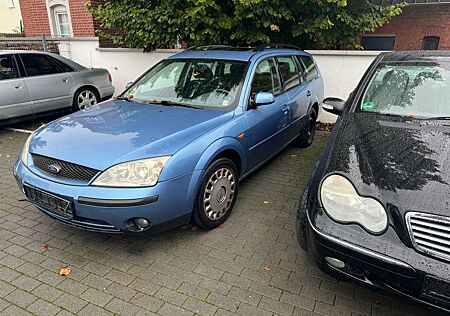 Ford Mondeo 2.0 Turnier Ghia