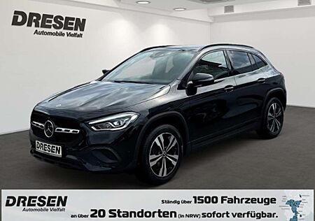 Mercedes-Benz GLA 200 Progressive 4Matic Automatik AHK-klappbar El. Pano