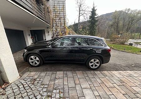 Mercedes-Benz GLC 220 d 4Matic 9G-TRONIC AMG Line