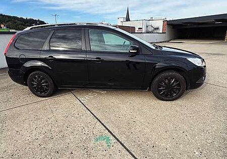 Ford Focus Turnier 1.8 Black Magic