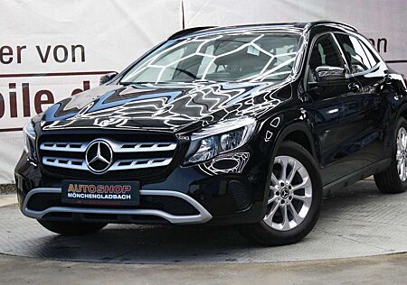 Mercedes-Benz GLA 180 *Tüv&Inspektion Neu*Navi*62.Tkm*Leder*