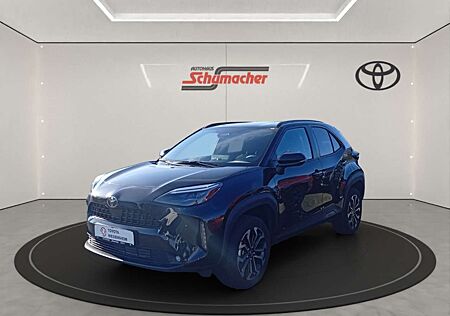 Toyota Yaris Cross TEAMPLAYER+SAFETY-P+WINTER-P+2025