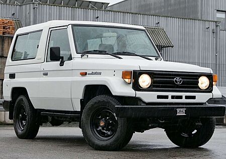 Toyota Land Cruiser HZJ-Top 4.2 D 4WD