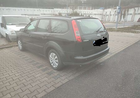 Ford Focus SW 1.6 - 100 Trend