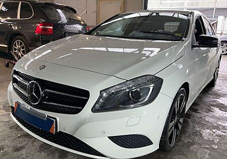 Mercedes-Benz A 200 CDI + XENON + NAVI + T-LEDER + 0% FINANZIERUNG