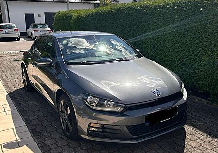 VW Scirocco Volkswagen 1.4 TSI BlueMotion Technology Club