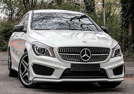 Mercedes-Benz CLA 200 7G-DCT AMG Line
