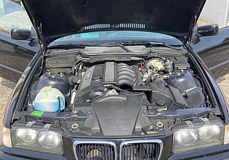 BMW 320 E 36 Automatik gepflegt