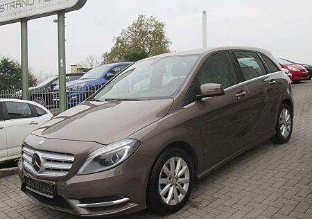 Mercedes-Benz B 200 -Klimaaut.-SHZ-PDC-Bi Xenon-16"Alu-1.Hand