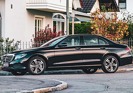 Mercedes-Benz E 400 Kamera 360°I AHK I Distronic I Allrad