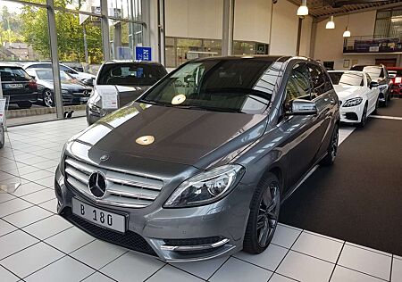 Mercedes-Benz B 180 SPORTS TOURER PANO AUT NAVI SHZ PTS TOTWIN