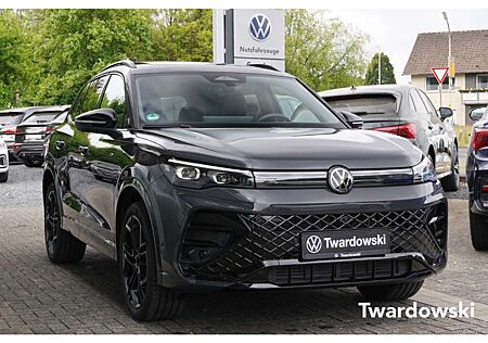 VW Tiguan Volkswagen 2.0 TDI R-Line Pano HUD 360 Privacy