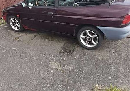 Ford Escort 16V Ghia Edition