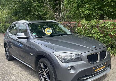 BMW X1 18 d sDrive // Scheckheft // Standheizung //