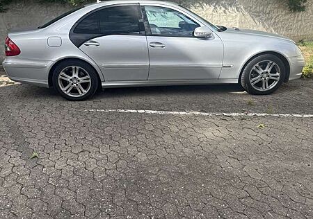 Mercedes-Benz E 220 CDI Automatik Avantgarde